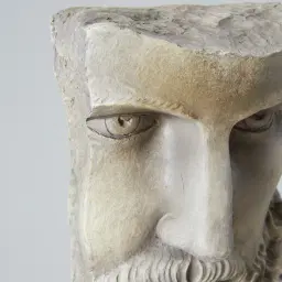 Pompeii Head on Stand - Stone White 