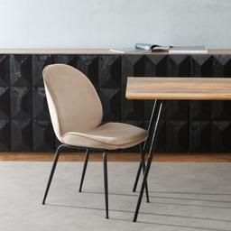 Bailey dining table 