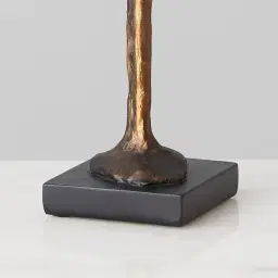 Cleo Statue