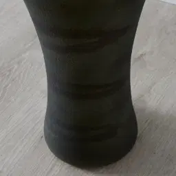 Ruffled Leaf Bottle - Medium