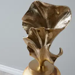 Ruffled Leaf Bottle - Medium