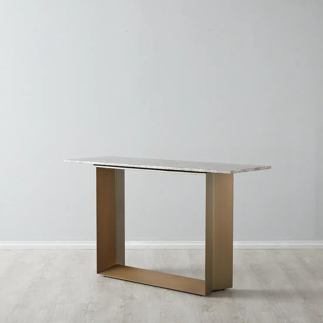 Isla Light Brown Marble Dining Table - Brushed Bronze Legs