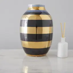 Sweet Honey Vase