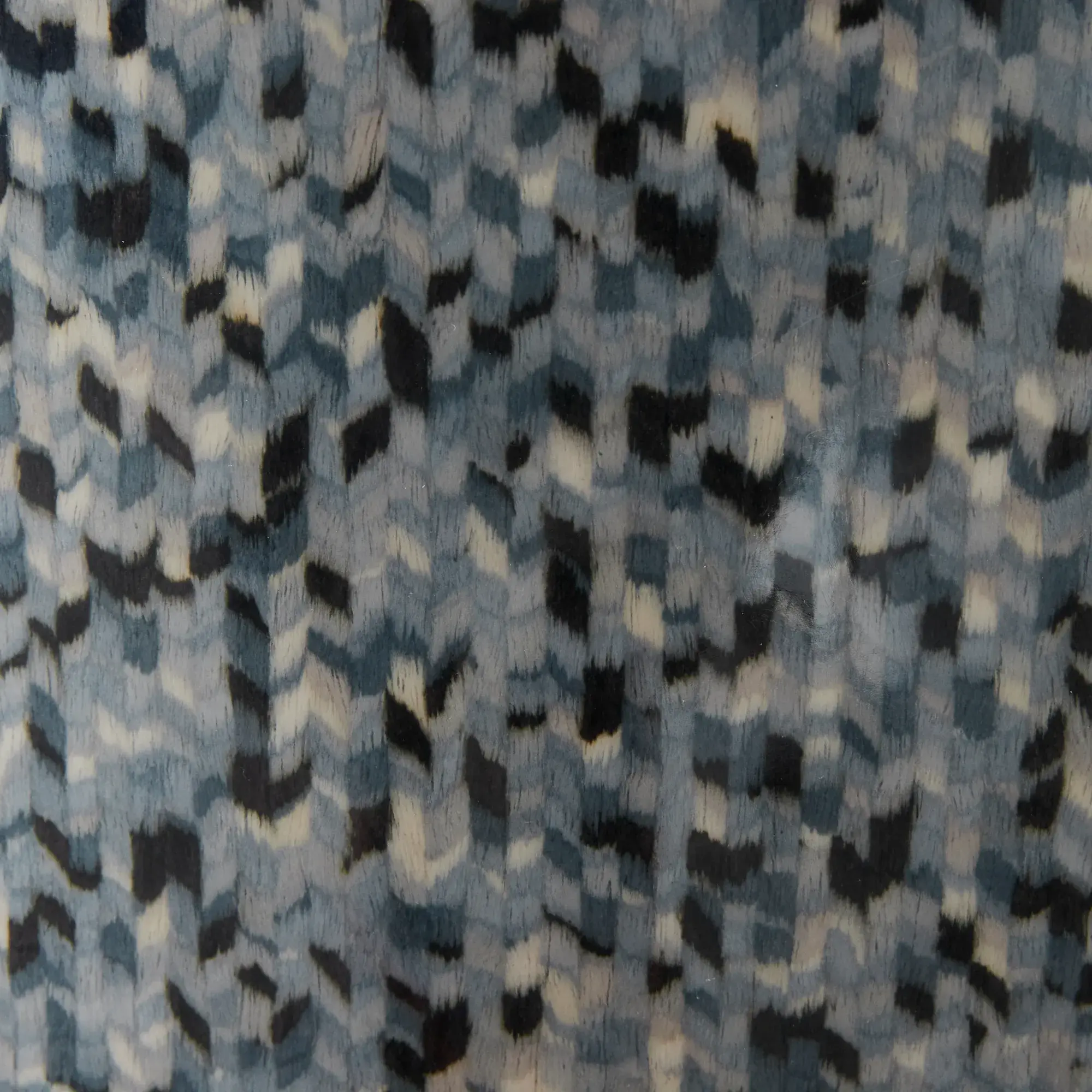 Finn Navy Velvet Occasional Chair