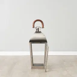 Damien Lantern - Medium