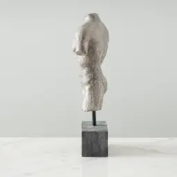 Koros Statue Stand