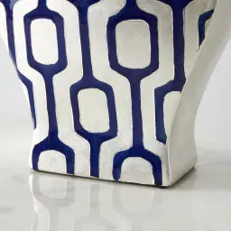 Queen Bee Porcelain Jar