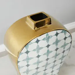 Harper Porcelain Jar