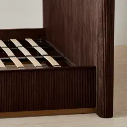 San Pierre Ebony Brown Ash Veneer King Bed