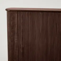 San Pierre Ebony Brown Ash Veneer Queen Bed	