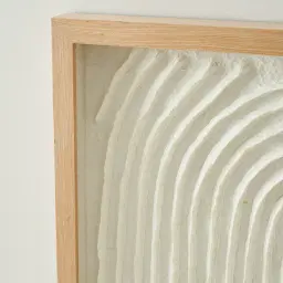 Protagonist Shadow Box