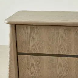 Dunstan Medium Brown Veneer Dresser