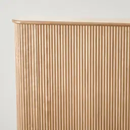 San Pierre Light Brown Ash Veneer Queen Bed