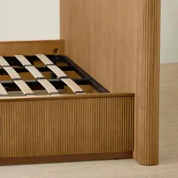San Pierre Light Brown Ash Veneer King Bed