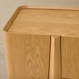 Verdara Light Oak Veneer Dresser