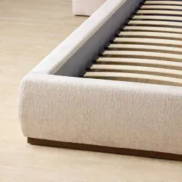 Riviera Powder White Chenille Fabric King Bed with Smoky Ash Veneer